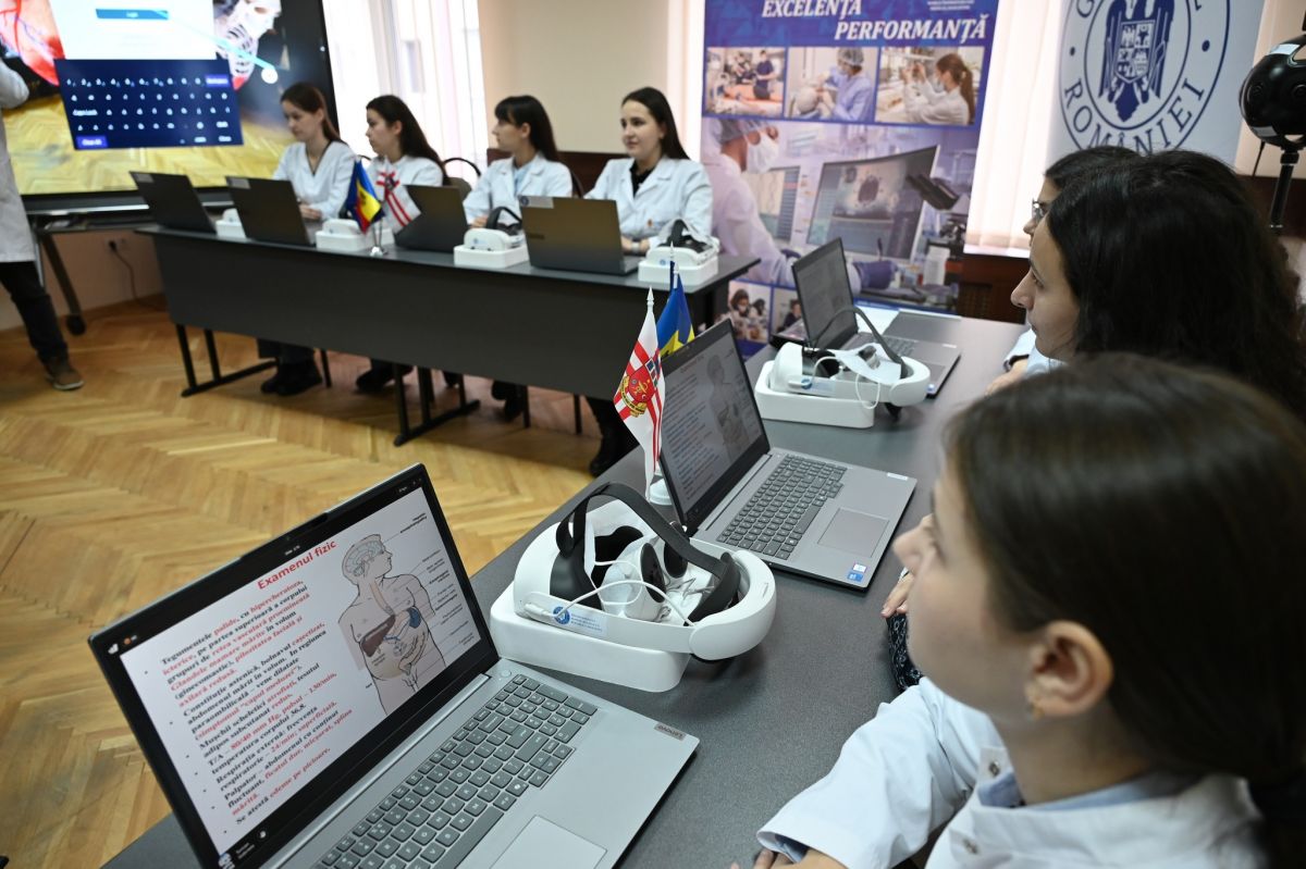 virtual reality headset